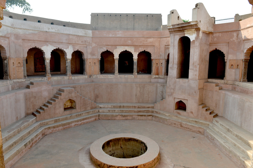 Baoli Ghaus Ali Shah